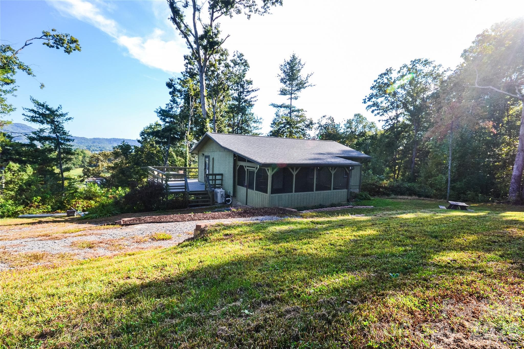 6 Mountain Oaks Drive