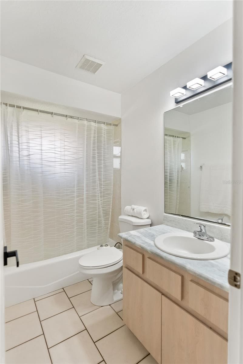 Single Family Residence at 4268 MULGRAVE AVE, NORTH PORT, photo 25 of 51