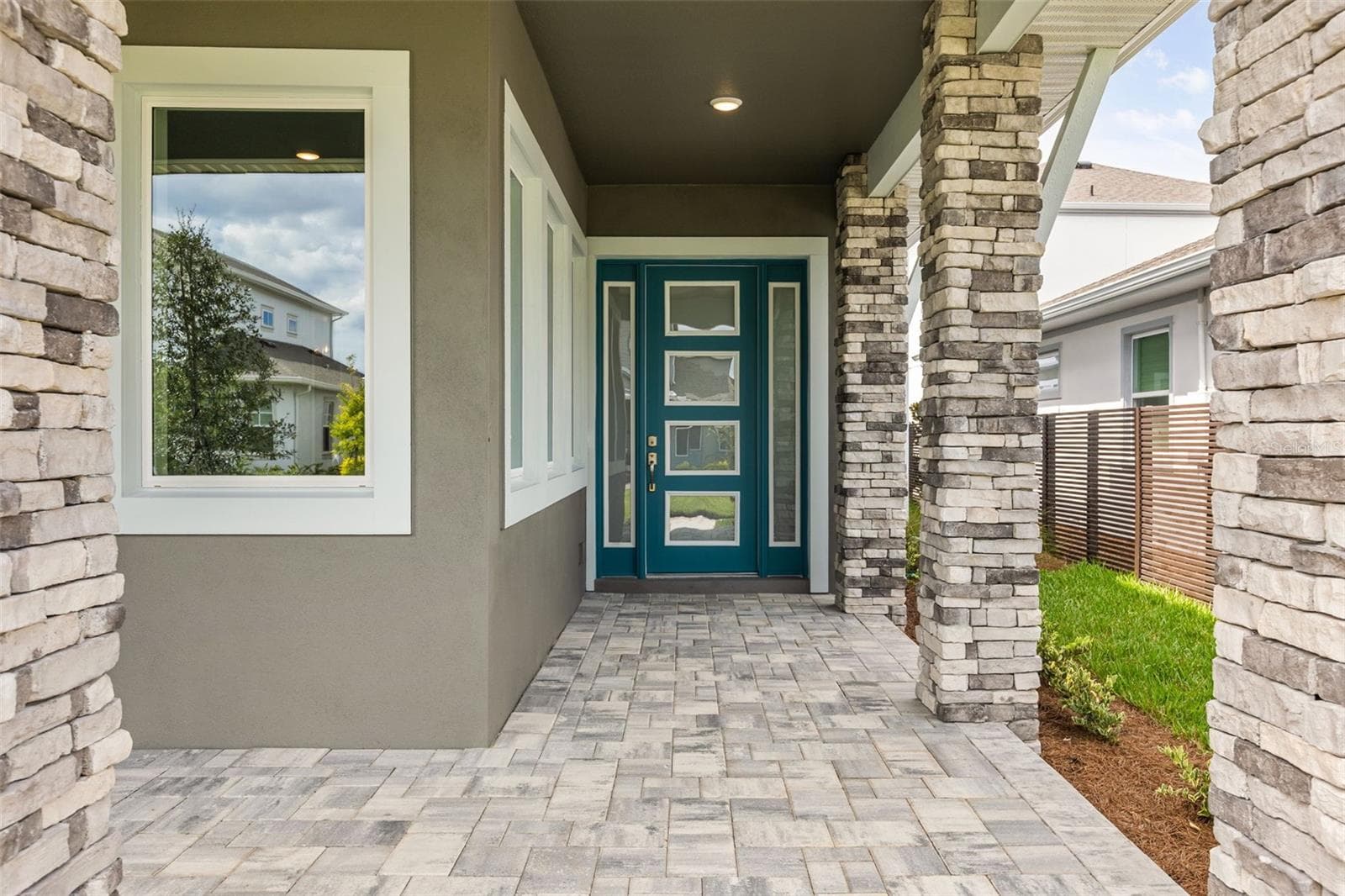Single Family Residence at 10061 GOBAT ALY, ORLANDO, photo 6 of 92