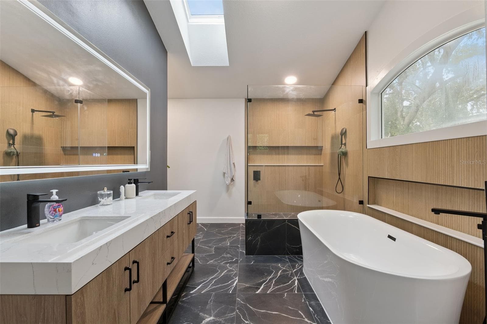 Primary Bath - 1521 FRANCES DR, APOPKA