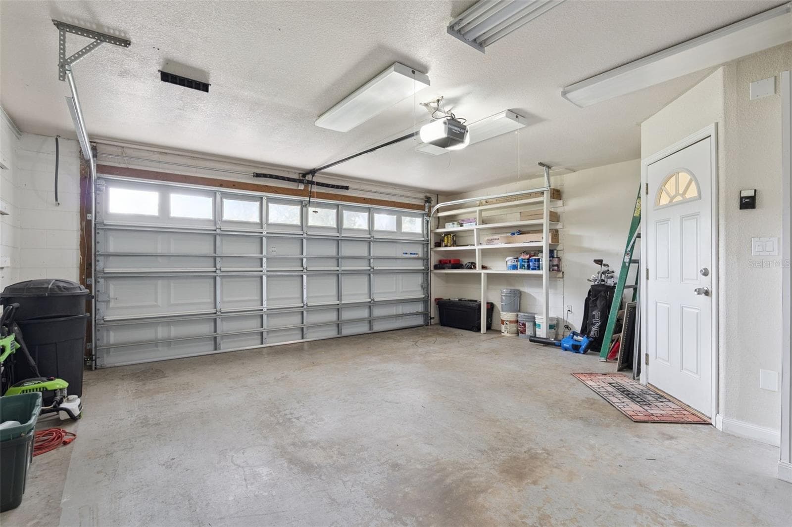 Garage - 1521 FRANCES DR, APOPKA