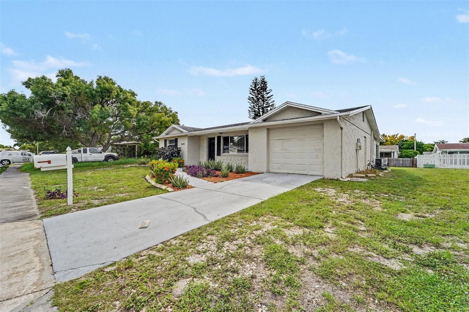 Single Family Residence at 9035 SAINT REGIS LN, PORT RICHEY, photo 3 of 19