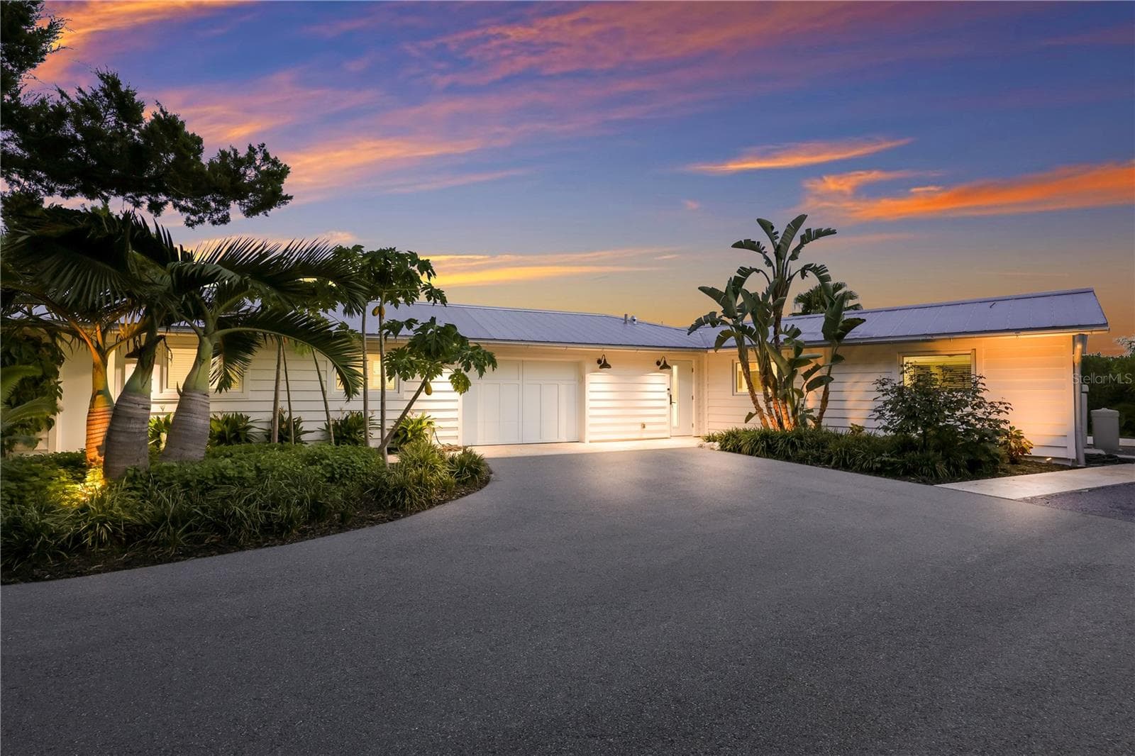 Single Family Residence at 6561 BAYOU HAMMOCK RD, LONGBOAT KEY, photo 4 of 81