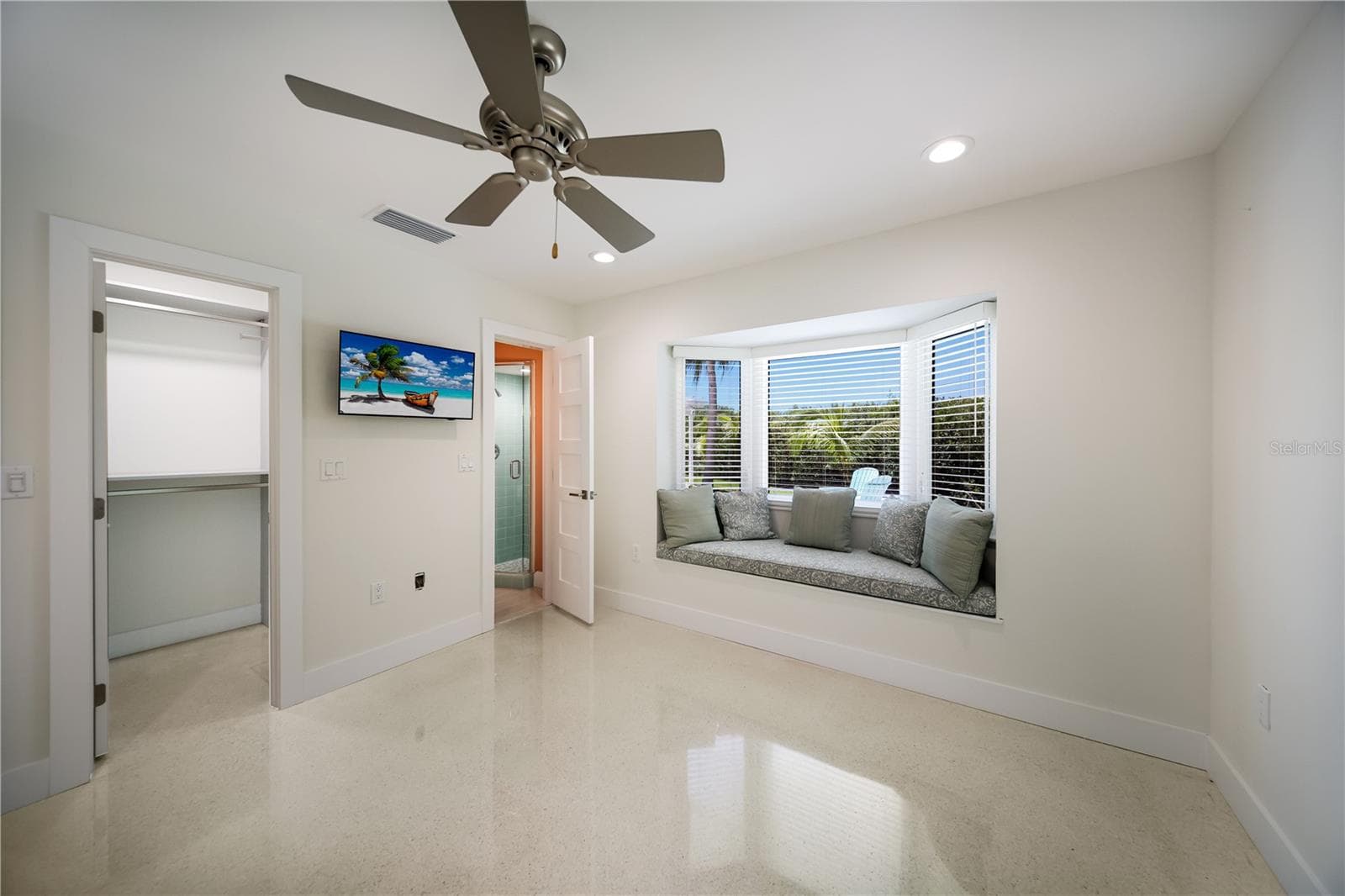 Single Family Residence at 6561 BAYOU HAMMOCK RD, LONGBOAT KEY, photo 47 of 81