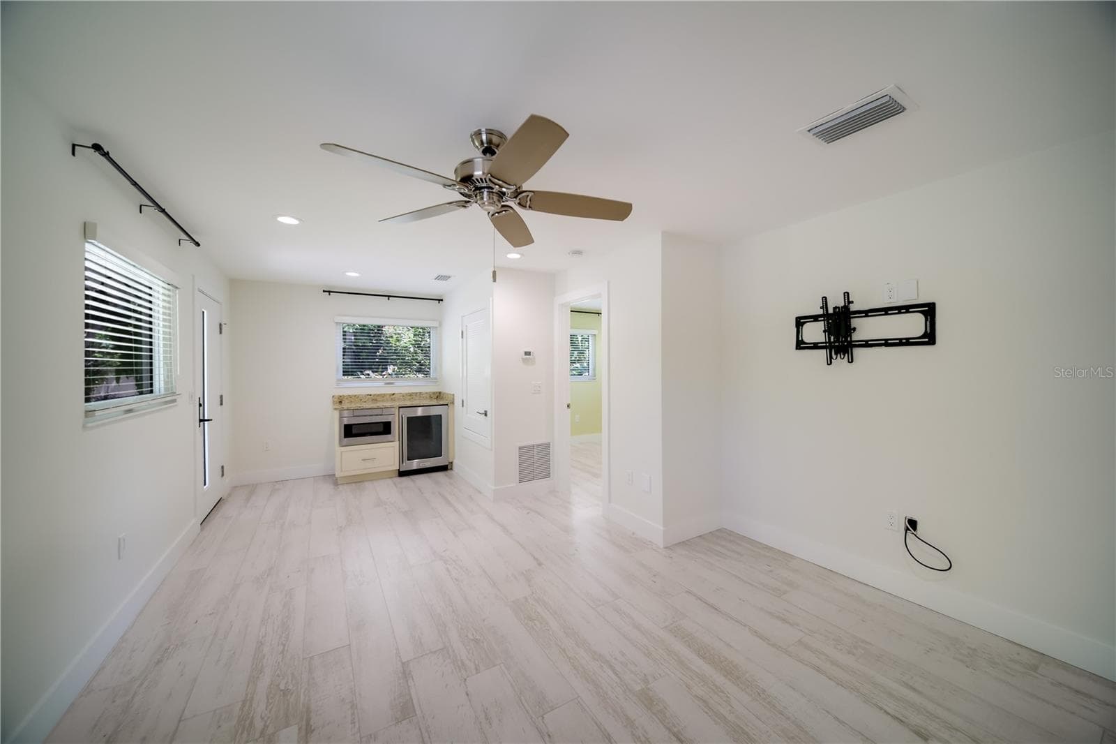 Attached guest apartment - 6561 BAYOU HAMMOCK RD, LONGBOAT KEY