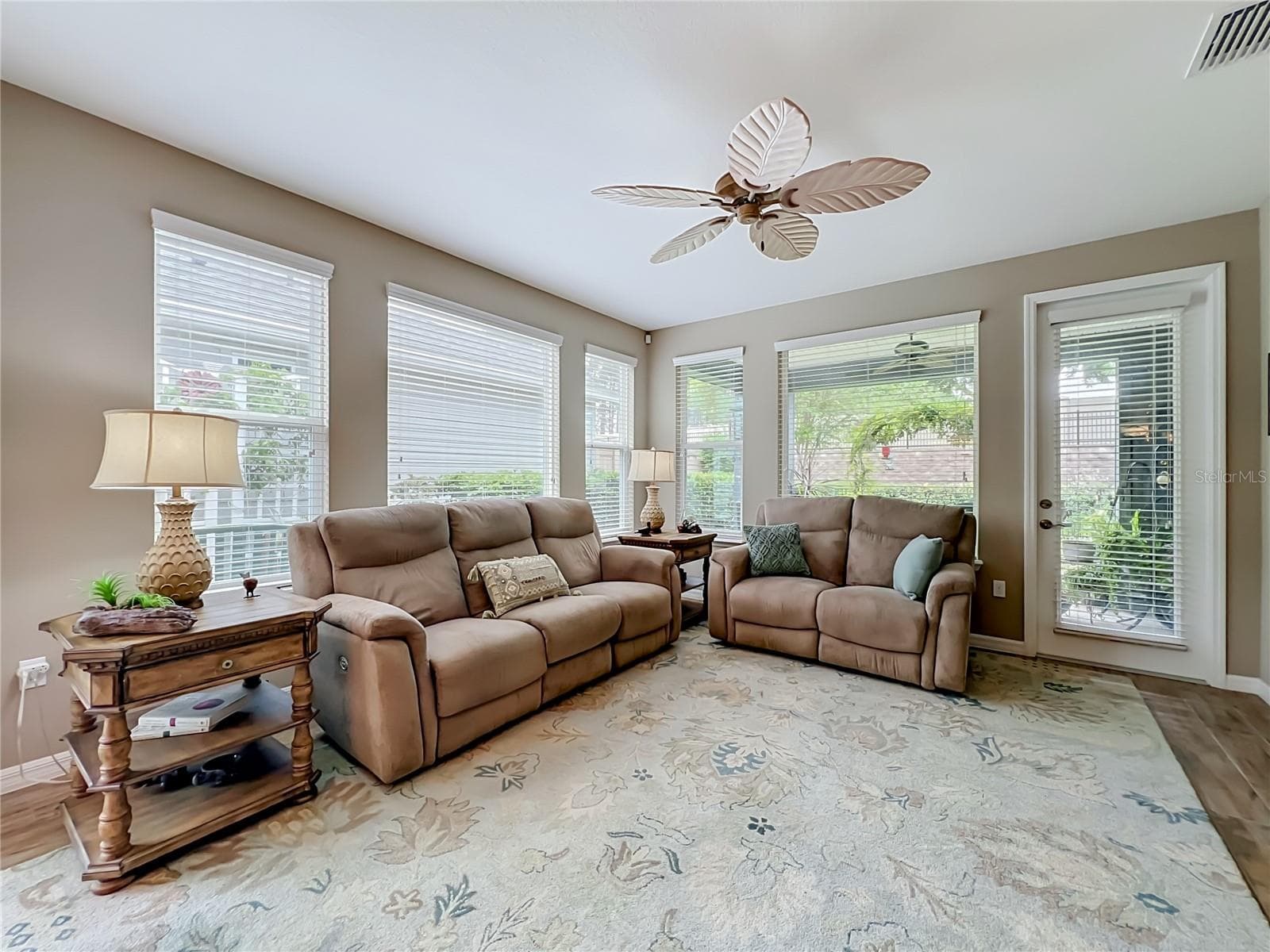 Living Room - 342 ALCOVE DR, GROVELAND