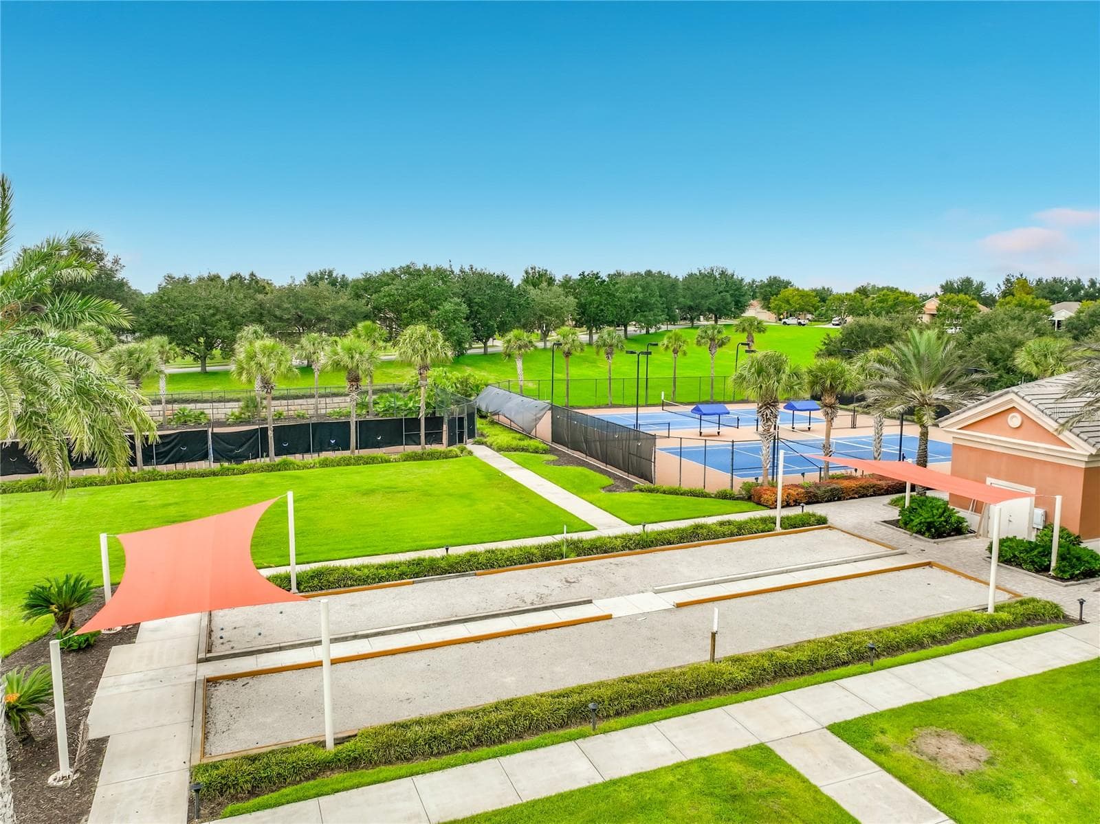 Bocci Ball Courts - 342 ALCOVE DR, GROVELAND