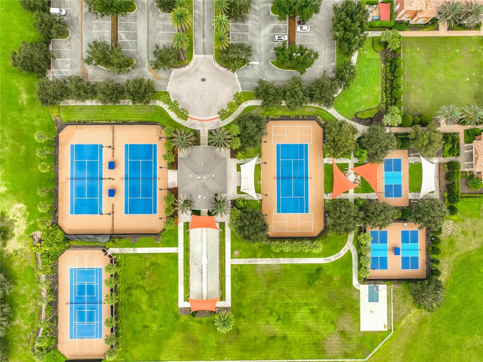Pick your sport - 342 ALCOVE DR, GROVELAND