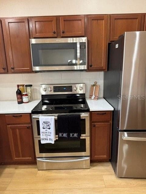 Single Family Residence at 287 MERCER WAY, THE VILLAGES, photo 7 of 29
