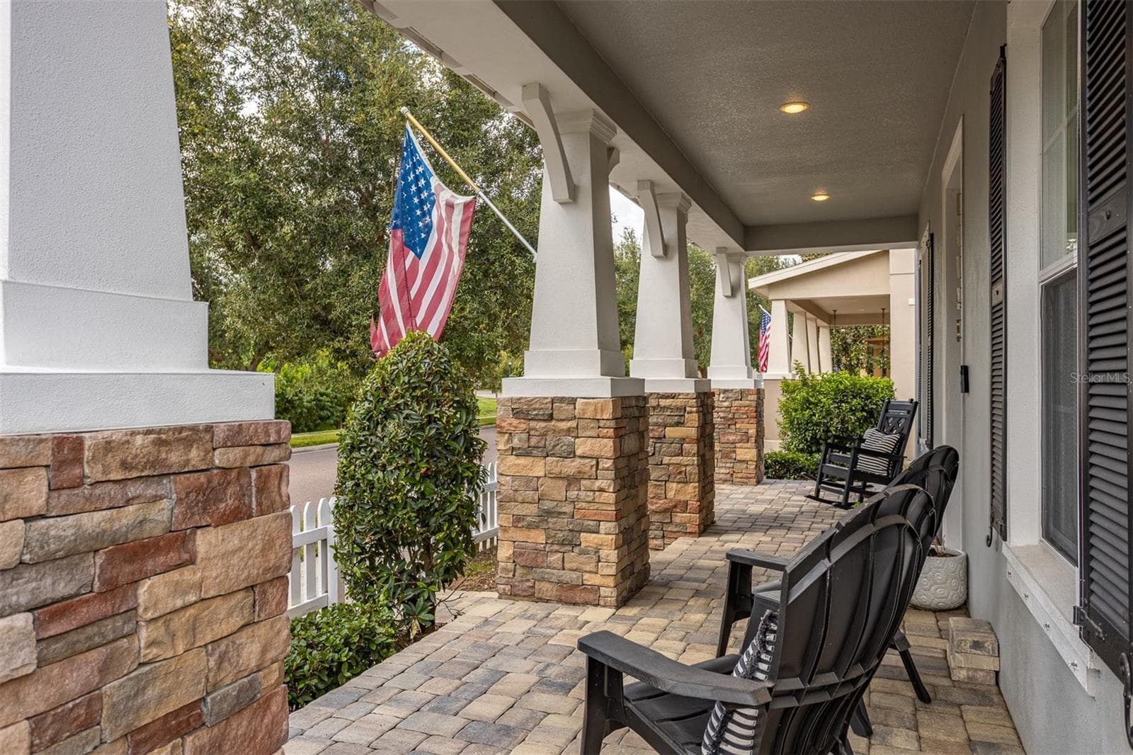 Single Family Residence at 11143 WINTHROP LAKE DR, RIVERVIEW, photo 5 of 62