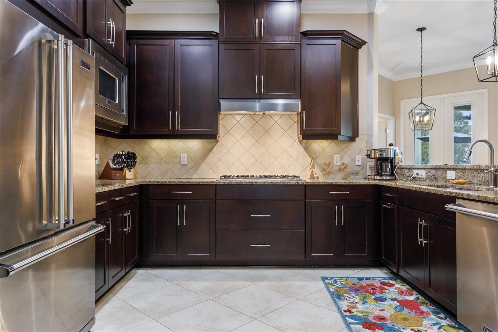 Single Family Residence at 11143 WINTHROP LAKE DR, RIVERVIEW, photo 9 of 62
