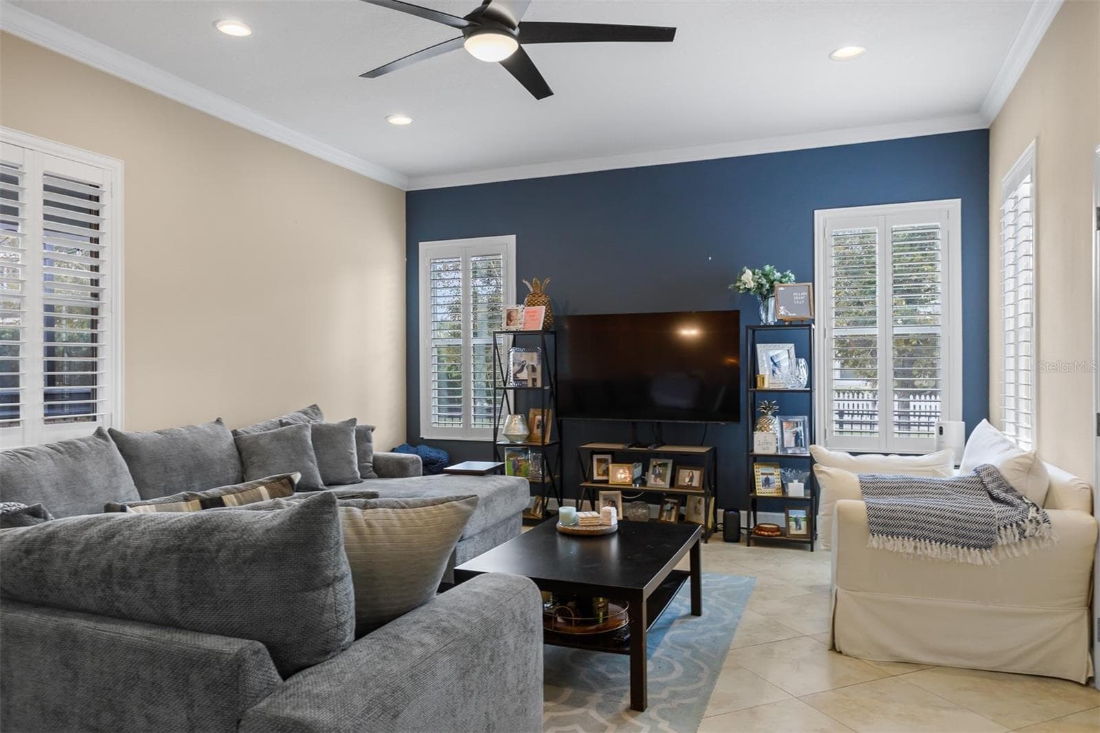 Single Family Residence at 11143 WINTHROP LAKE DR, RIVERVIEW, photo 12 of 62