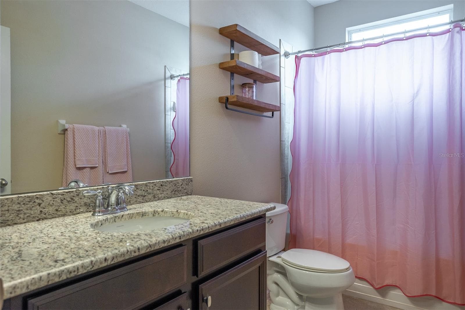 Single Family Residence at 11143 WINTHROP LAKE DR, RIVERVIEW, photo 27 of 62