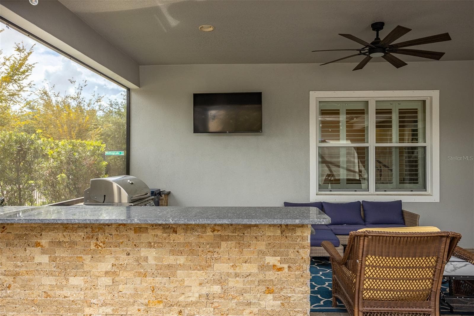 Single Family Residence at 11143 WINTHROP LAKE DR, RIVERVIEW, photo 37 of 62