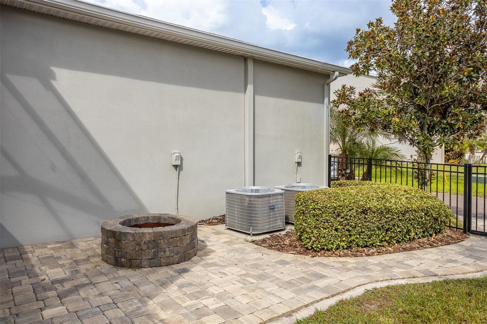 Single Family Residence at 11143 WINTHROP LAKE DR, RIVERVIEW, photo 41 of 62