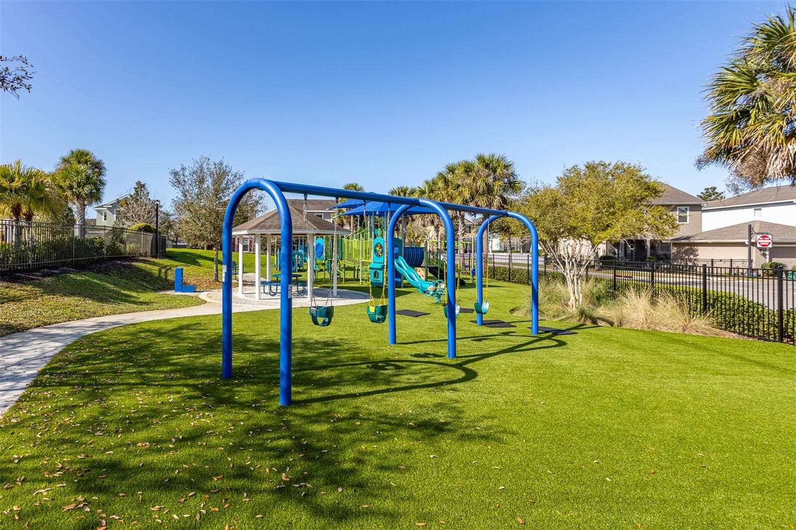 Single Family Residence at 11143 WINTHROP LAKE DR, RIVERVIEW, photo 59 of 62