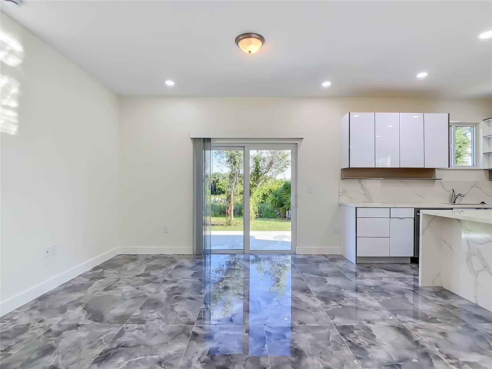 Single Family Residence at 14150 APPLETON BLVD, PORT CHARLOTTE, photo 4 of 39
