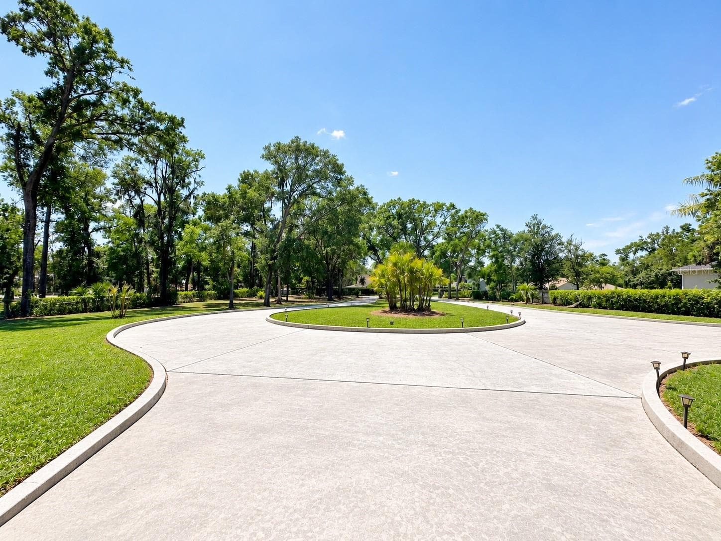Double Driveway - 3114 LITTLE RD, VALRICO