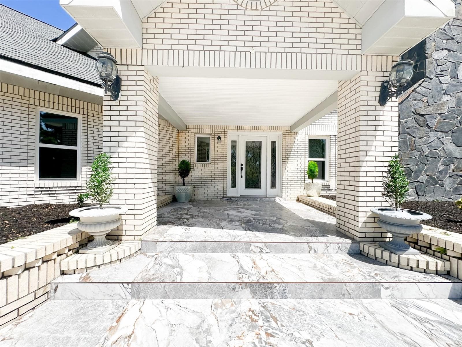 Steps to Entry - 3114 LITTLE RD, VALRICO