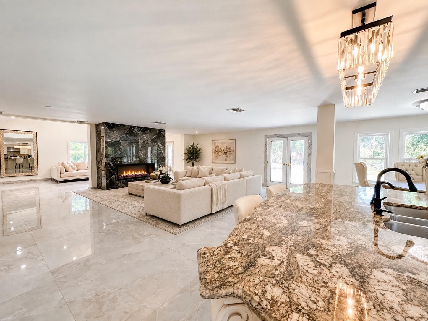 Living room - 3114 LITTLE RD, VALRICO