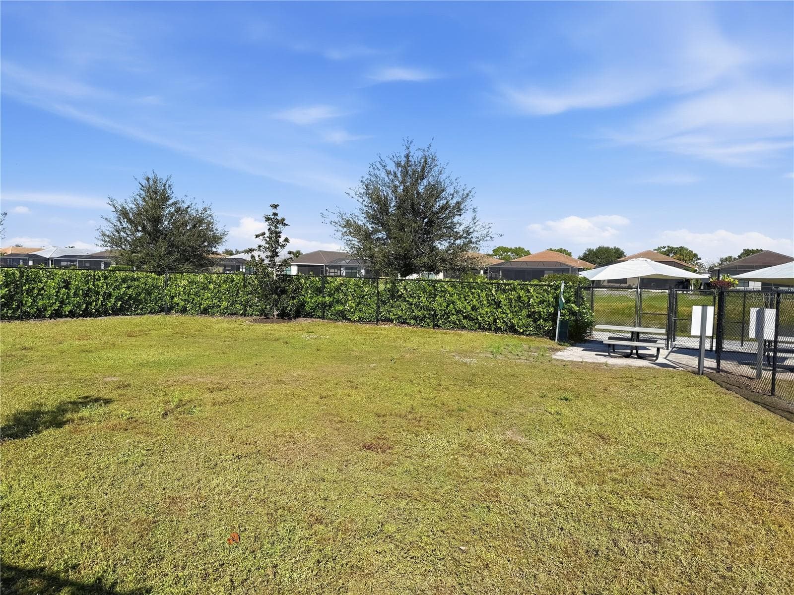 Single Family Residence at 4952 FAIRHOPE CIR, LAKEWOOD RANCH, photo 57 of 77