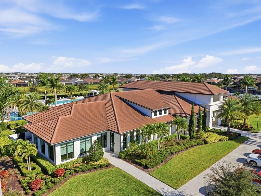 Single Family Residence at 4952 FAIRHOPE CIR, LAKEWOOD RANCH, photo 70 of 77