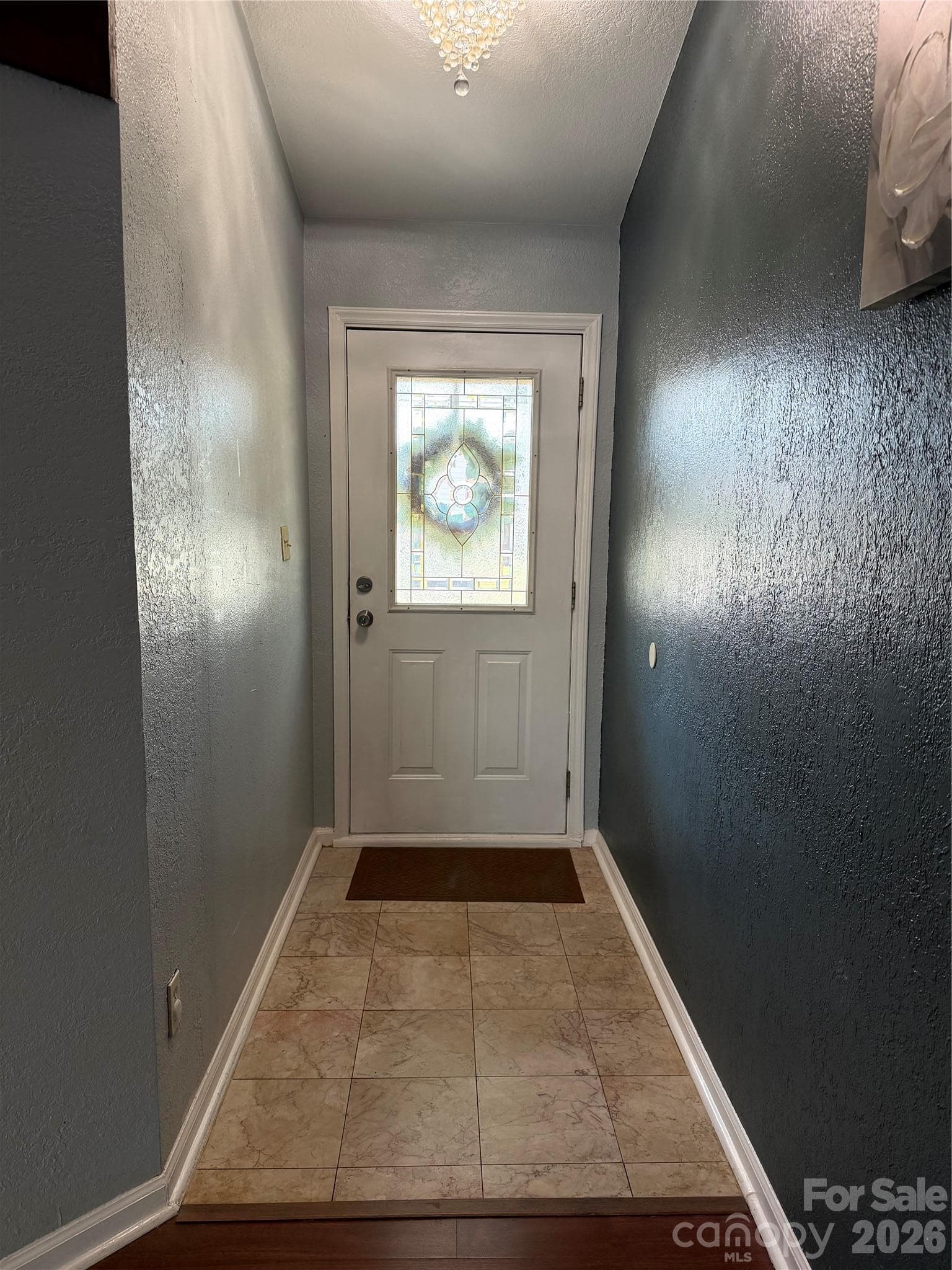 Single Family Residence at 3425 Cross Winds Road, Charlotte, photo 2 of 28