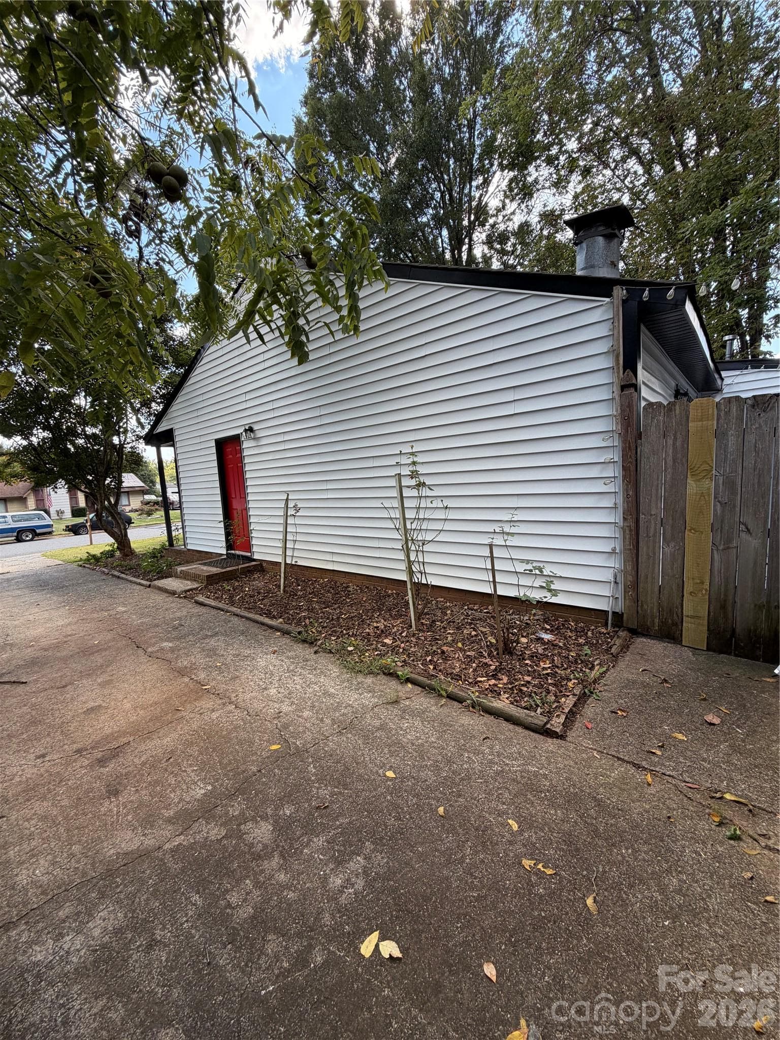 Single Family Residence at 3425 Cross Winds Road, Charlotte, photo 27 of 28