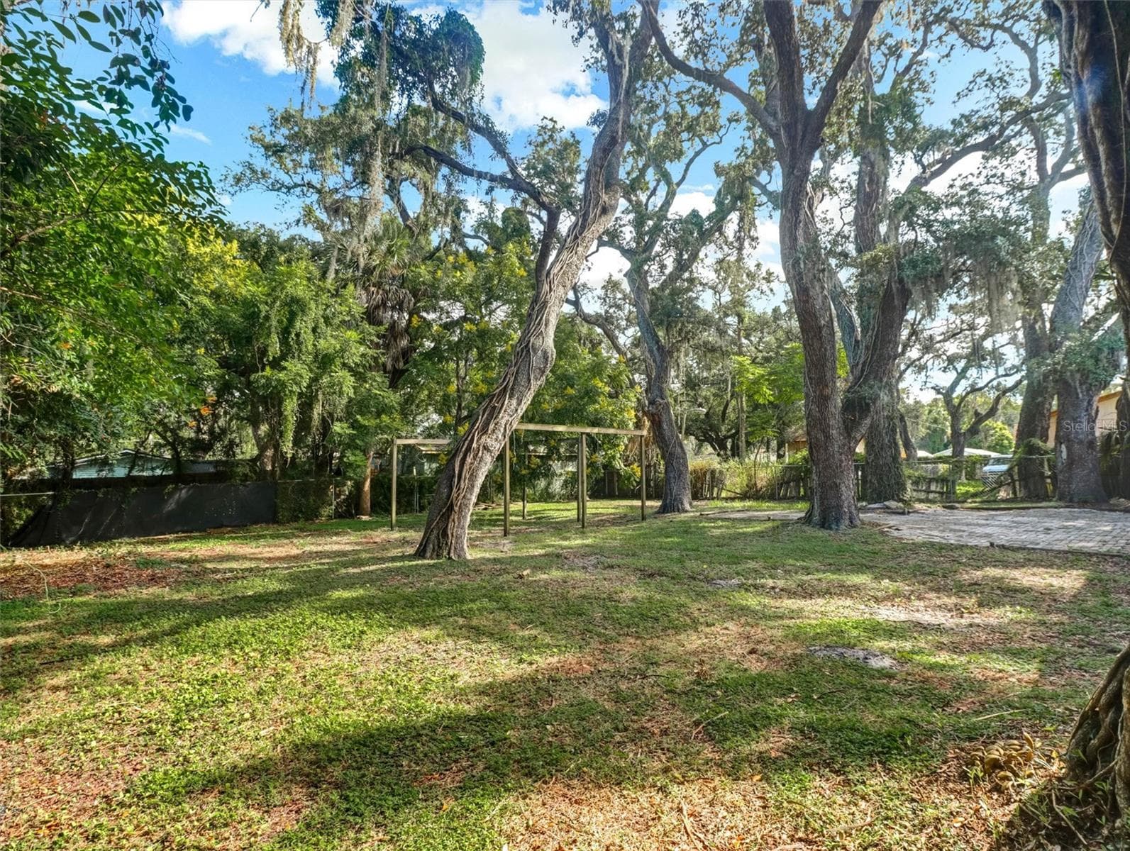 Spacious Shaded Backyard - 1612 E NORTH BAY ST, TAMPA