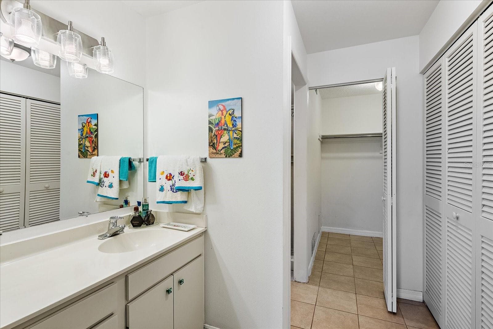 Primary Bathroom - 211 PINENEEDLE DR #211, BRADENTON