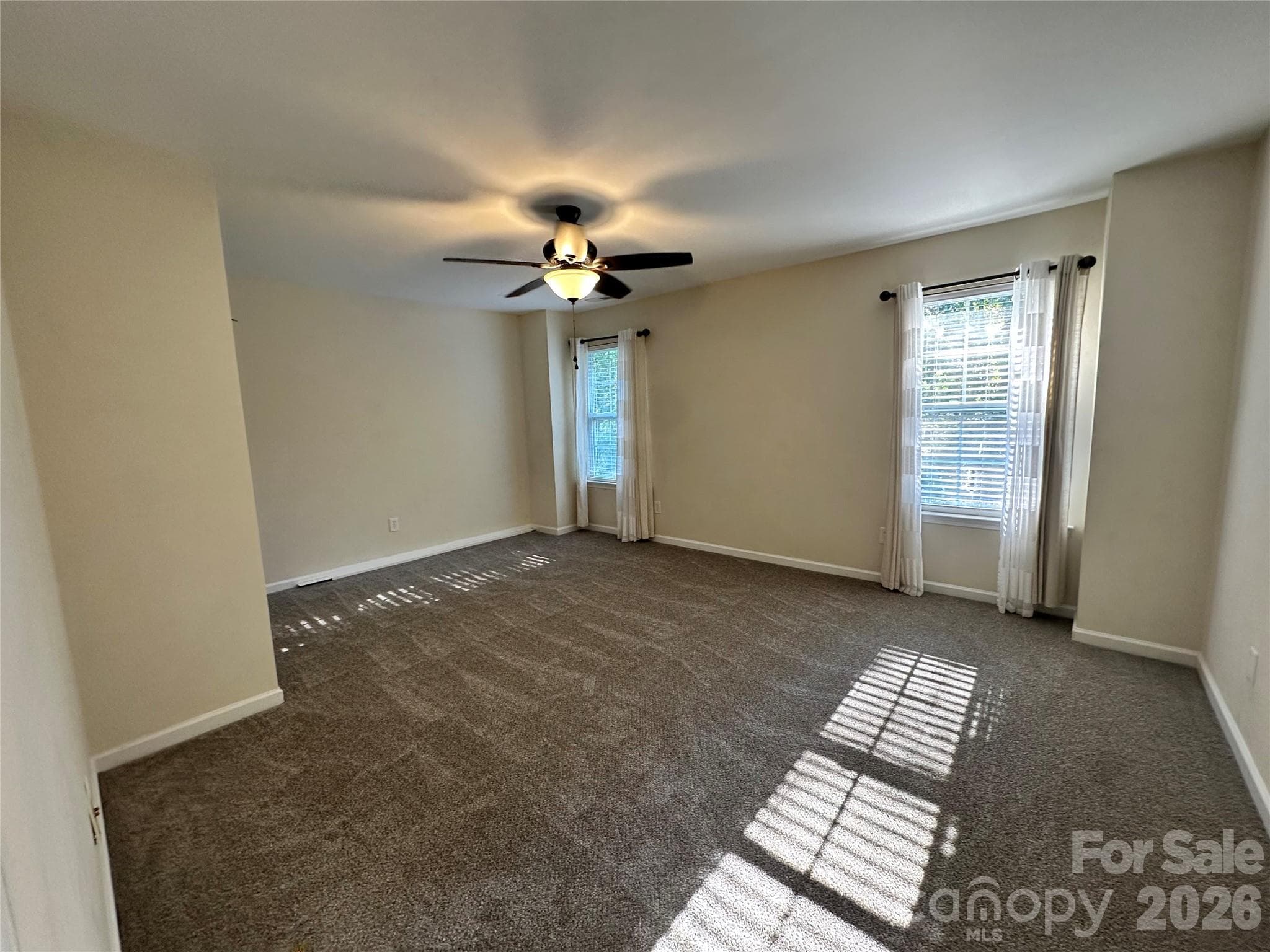 Single Family Residence at 6629 Pattonsburg Drive, Charlotte, photo 6 of 12