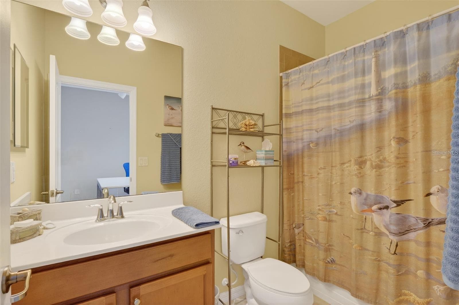 Single Family Residence at 3535 DANDOLO CIR, CAPE CORAL, photo 17 of 71