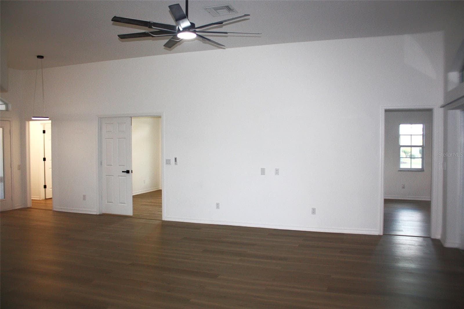 Single Family Residence at 21516 CASTLE VIEW CT, LEESBURG, photo 20 of 45