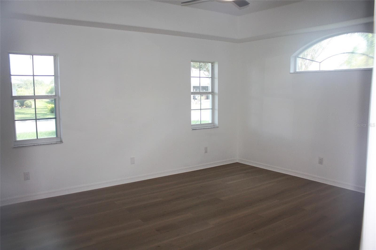 Single Family Residence at 21516 CASTLE VIEW CT, LEESBURG, photo 21 of 45