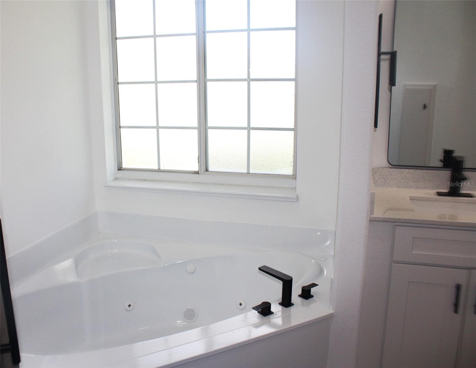 Single Family Residence at 21516 CASTLE VIEW CT, LEESBURG, photo 26 of 45
