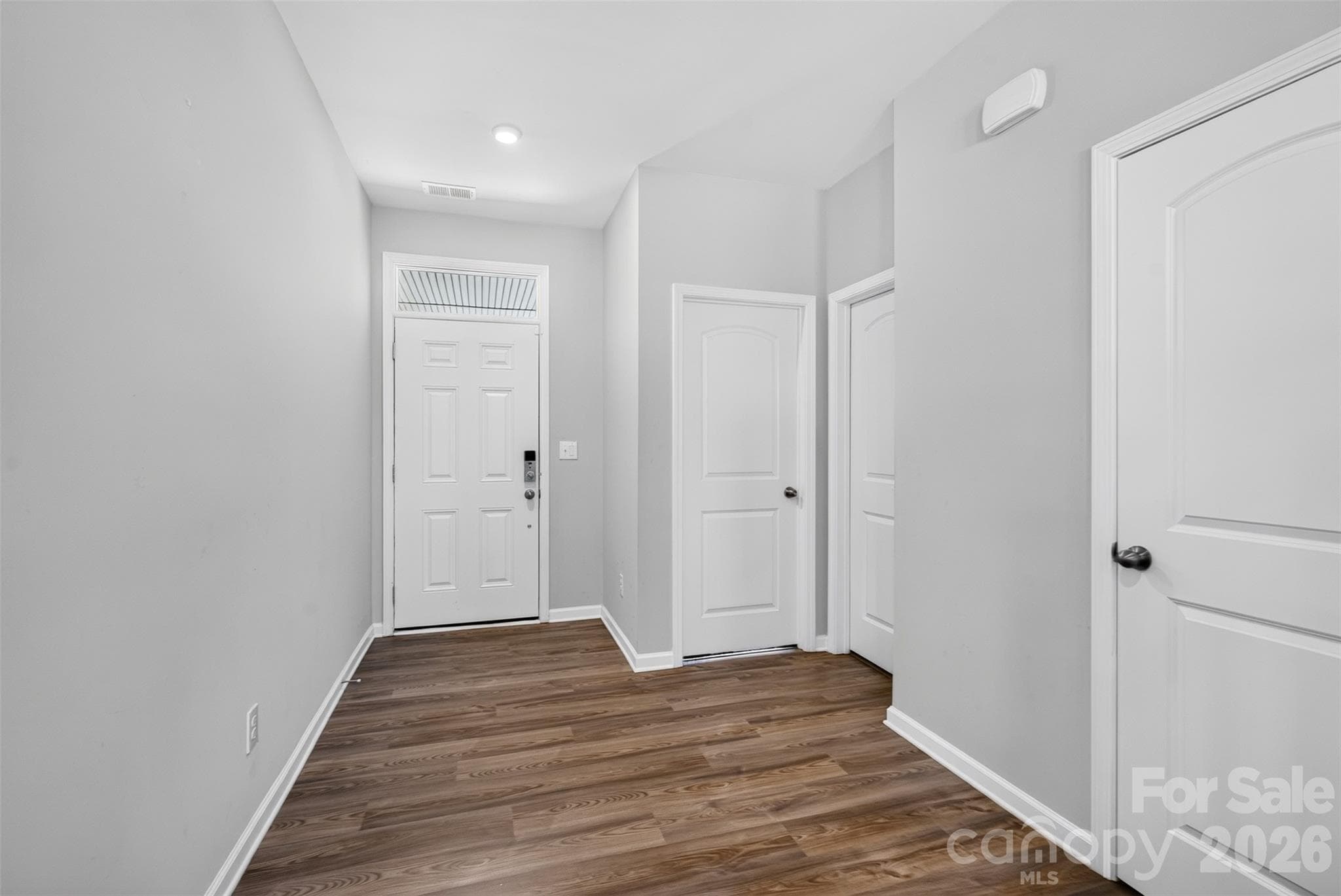 Single Family Residence at 5002 Kinsbridge Drive, Mint Hill, photo 5 of 34