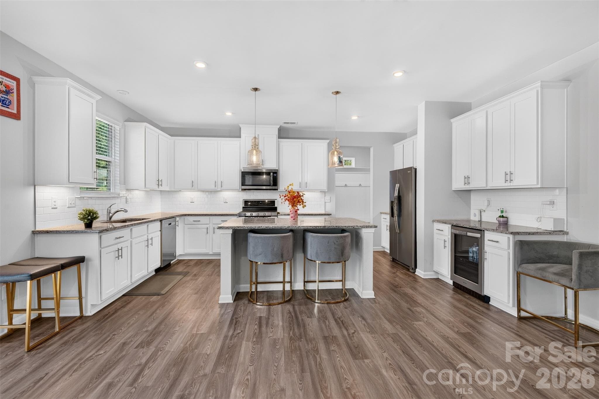 Single Family Residence at 5002 Kinsbridge Drive, Mint Hill, photo 8 of 34