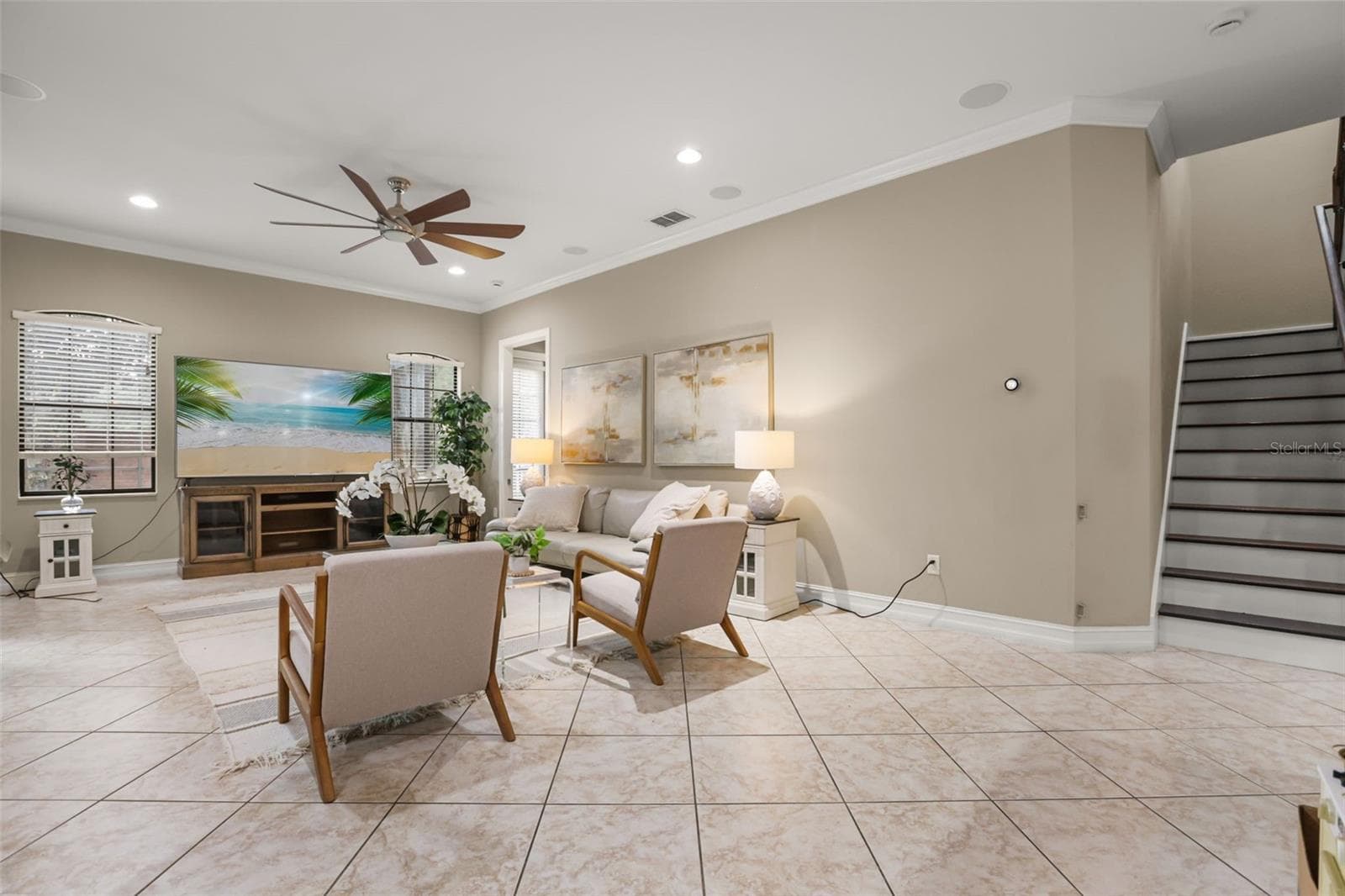 Family room and stairs - 1260 BELLA VISTA CIR, LONGWOOD