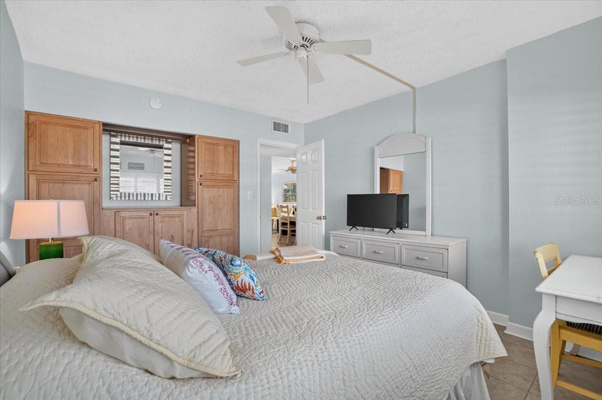 Condominium at 5200 GULF DR #107, HOLMES BEACH, photo 25 of 46