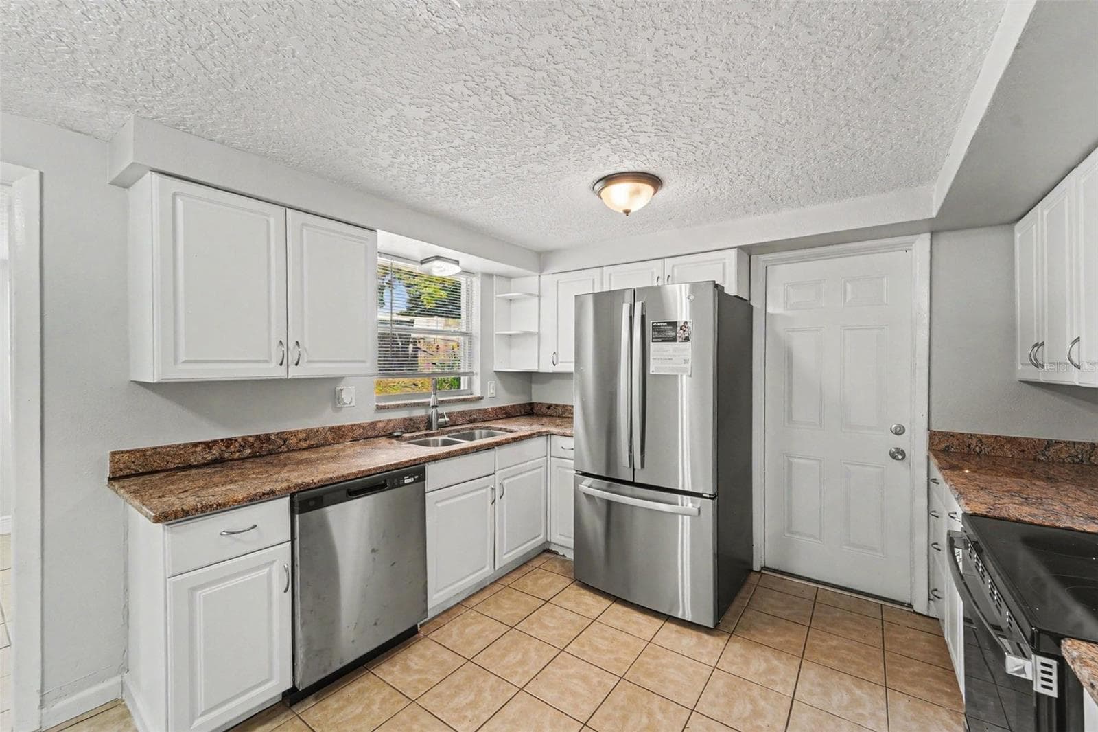Single Family Residence at 1539 PLUM TREE RD, HOLIDAY, photo 8 of 20