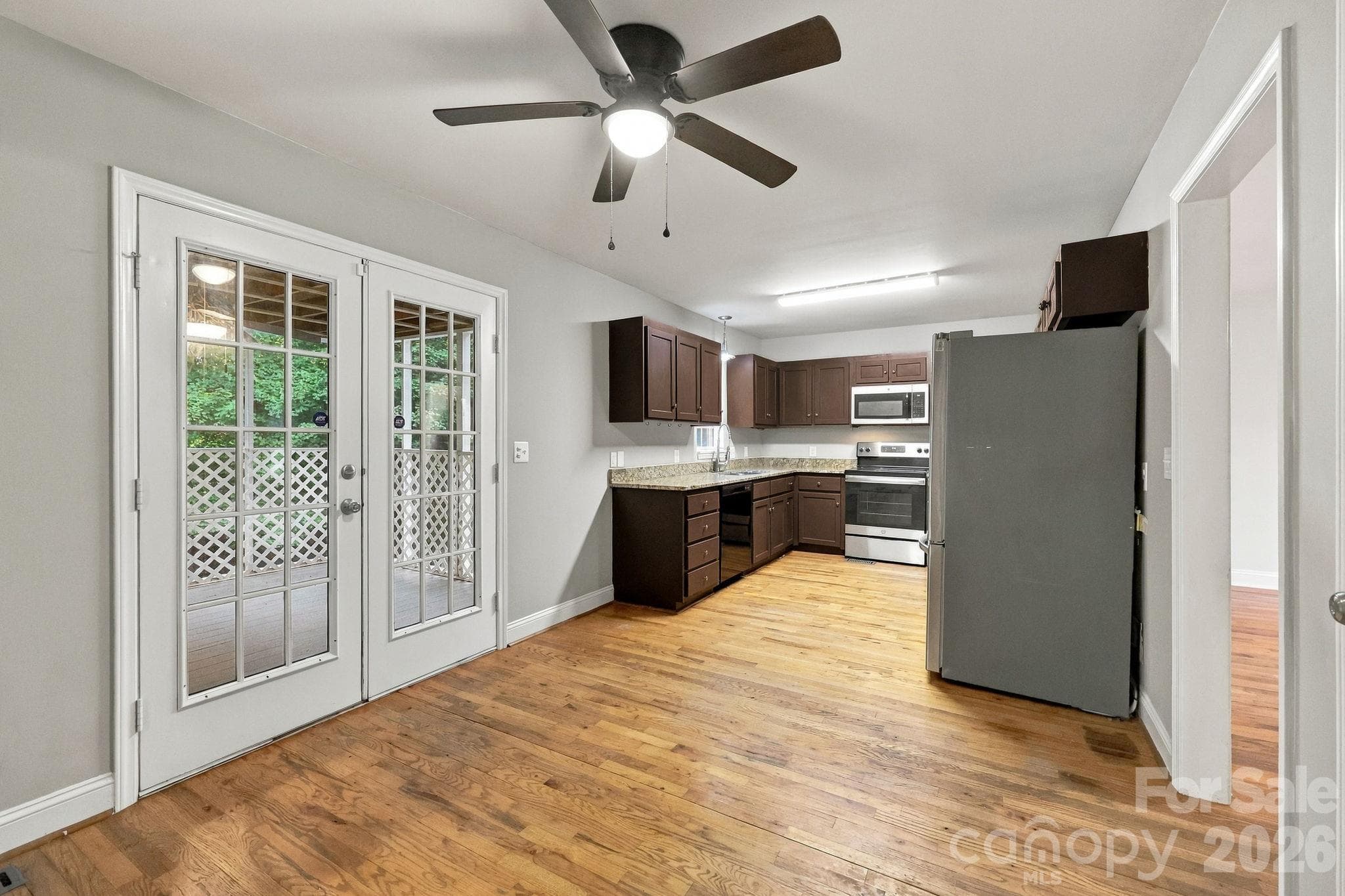 Single Family Residence at 205 Colonial Avenue, Concord, photo 12 of 39