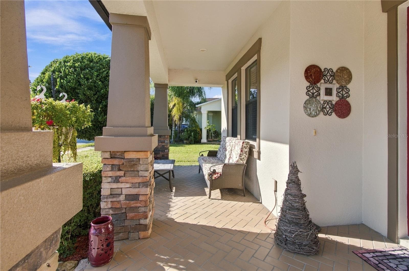 Front porch - 4195 SHREWBURY PL, LAND O LAKES