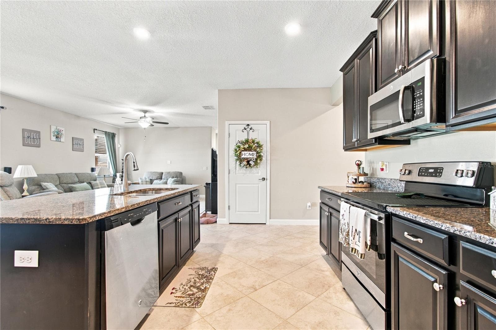 Kitchen - 4195 SHREWBURY PL, LAND O LAKES