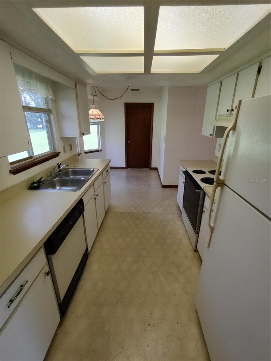 Single Family Residence at 10953 SW 78TH CT, OCALA, photo 7 of 24