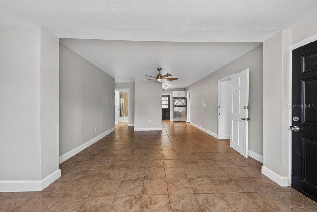 Single Family Residence at 725 STRAIN BLVD, LAKELAND, photo 2 of 78