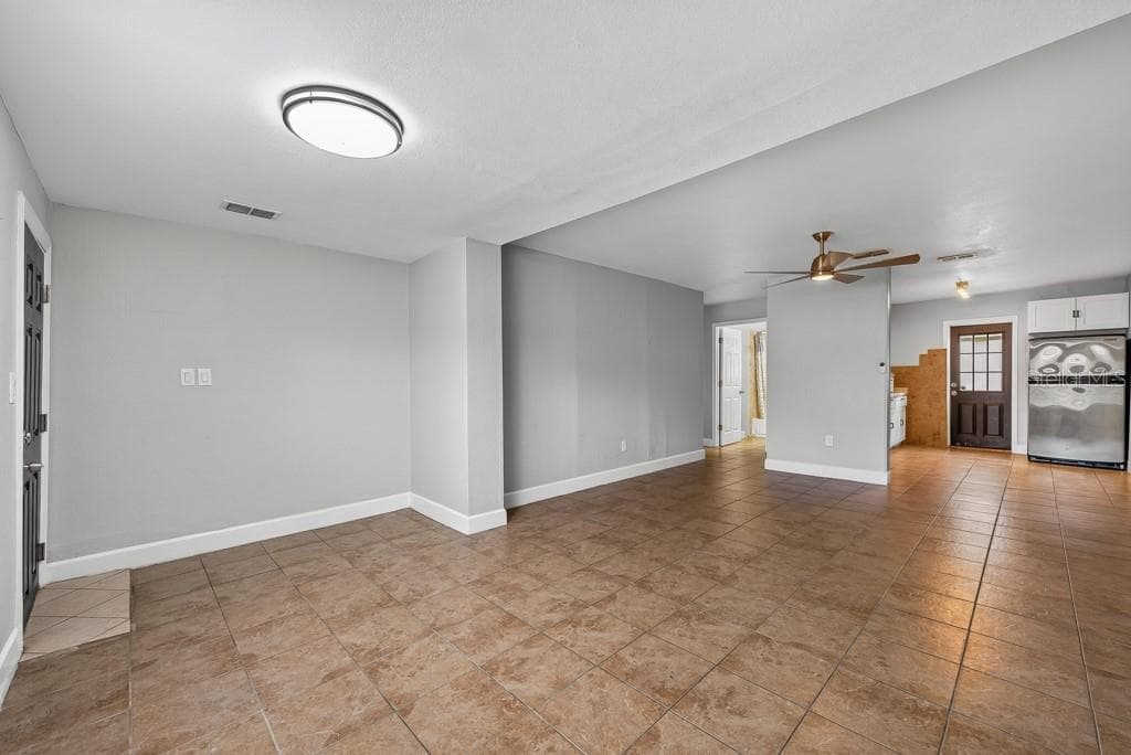 Single Family Residence at 725 STRAIN BLVD, LAKELAND, photo 5 of 78