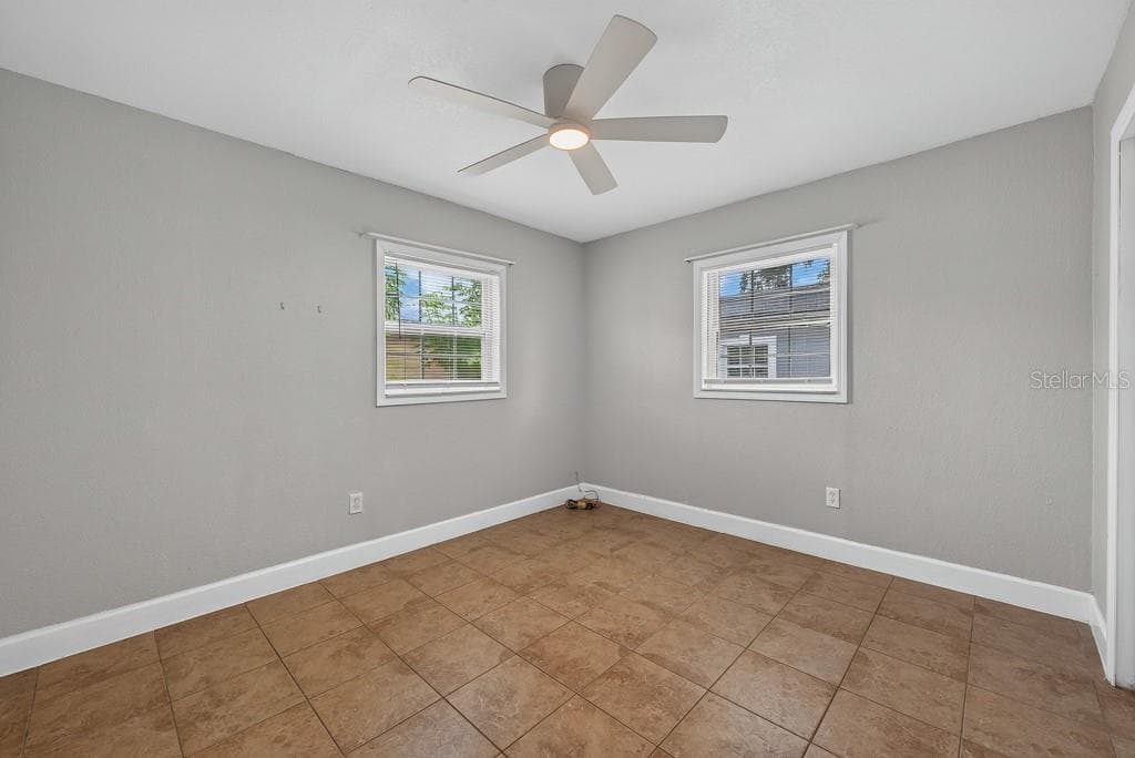 Single Family Residence at 725 STRAIN BLVD, LAKELAND, photo 28 of 78