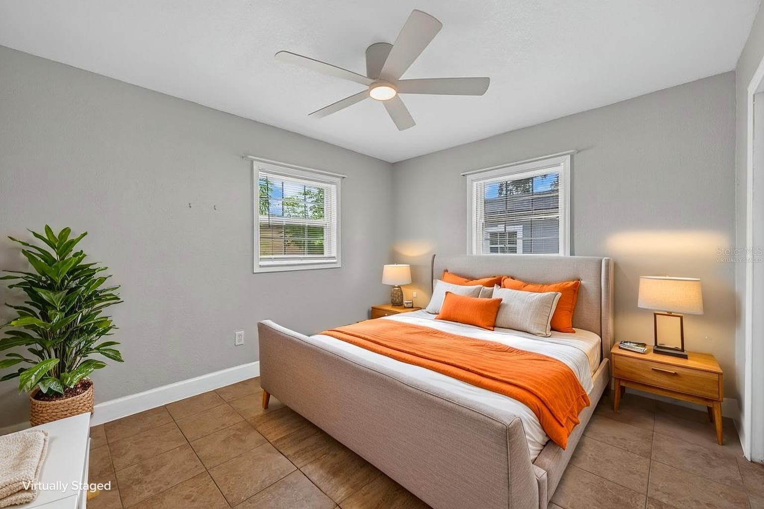 ***VIRTUALLY STAGED*** - 725 STRAIN BLVD, LAKELAND