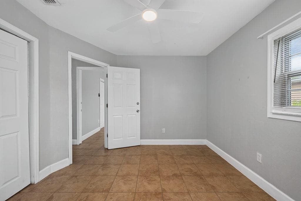 Single Family Residence at 725 STRAIN BLVD, LAKELAND, photo 31 of 78