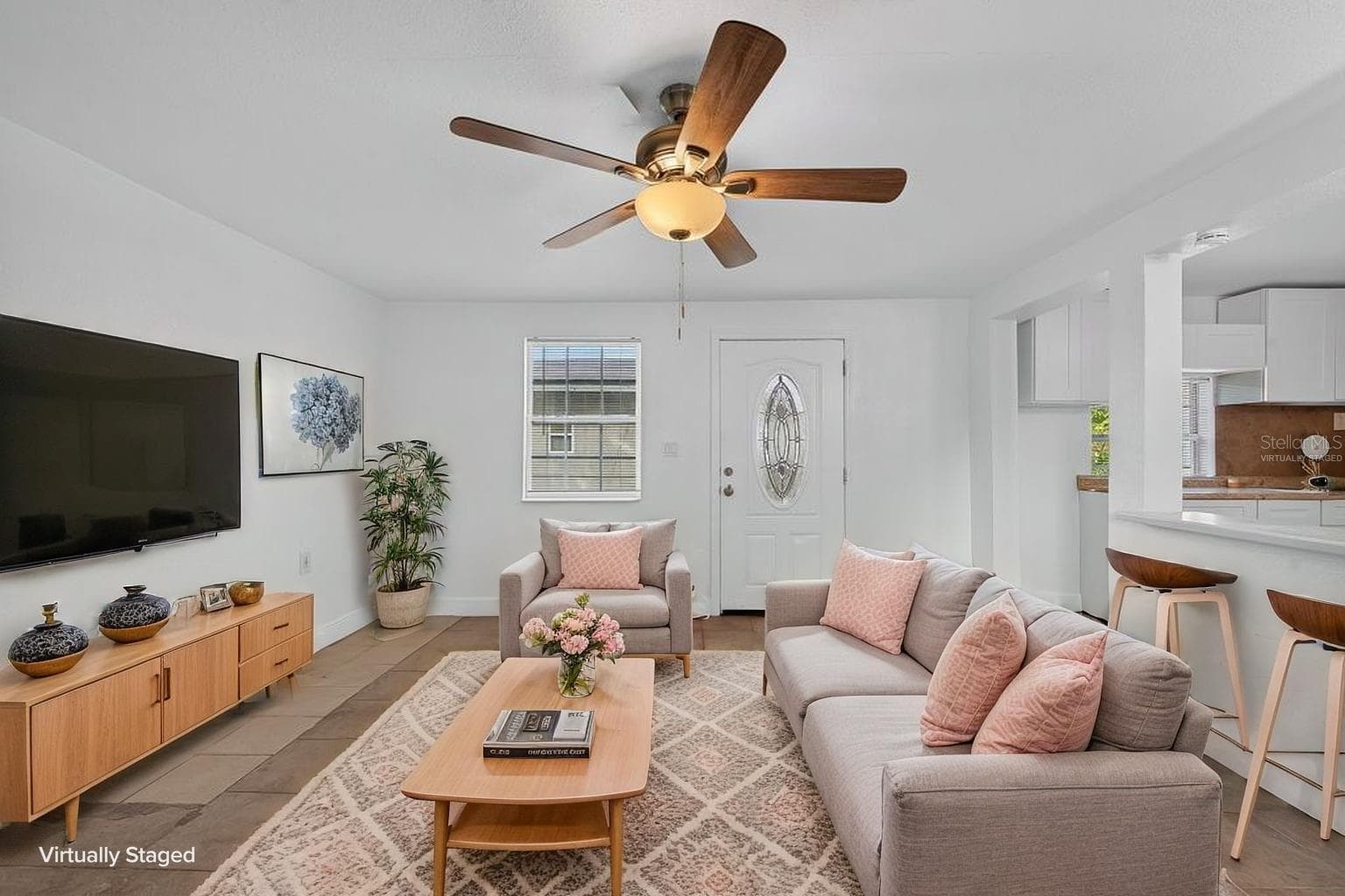 ***VIRTUALLY STAGED*** - 725 STRAIN BLVD, LAKELAND